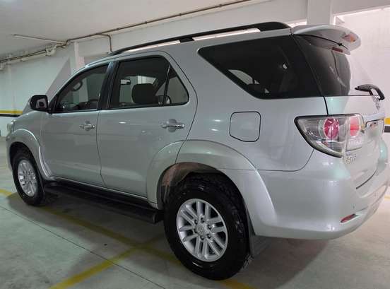TOYOTA-HILUX SW4-2013