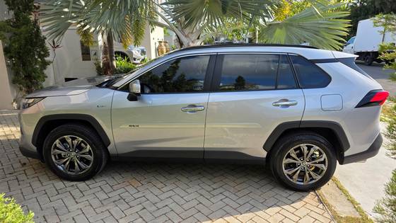 TOYOTA RAV4 2.5 VVT-IE HYBRID SX CONNECT AWD CVT