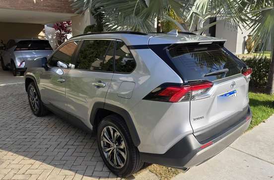 TOYOTA-RAV4-2025