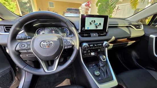 TOYOTA-RAV4-2025