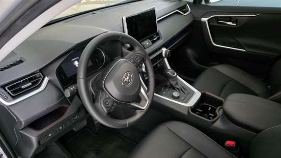 TOYOTA-RAV4-2025
