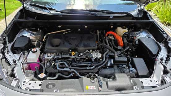 TOYOTA-RAV4-2025