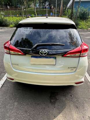 TOYOTA-YARIS-2019