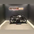 TRIUMPH STREET SCRAMBLER TRIUMPH STREET SCRAMBLER