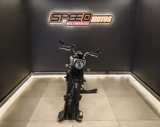 TRIUMPH-STREET SCRAMBLER-2019