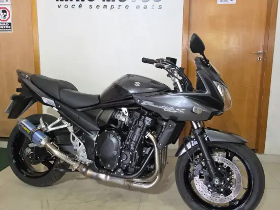 TRIUMPH-STREET TRIPLE 765 RS TRIUMPH-STREET TRIPLE 765 RS-2019