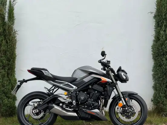 TRIUMPH-STREET TRIPLE 765 RS TRIUMPH-STREET TRIPLE 765 RS-2023