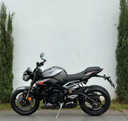 TRIUMPH-STREET TRIPLE 765 RS TRIUMPH-STREET TRIPLE 765 RS-2023