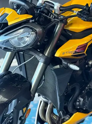 TRIUMPH-STREET TRIPLE RS ABS-2025
