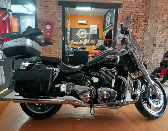 TRIUMPH THUNDERBIRD COMMANDER ABS 
