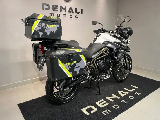 TRIUMPH-TIGER 800 XCX-2017