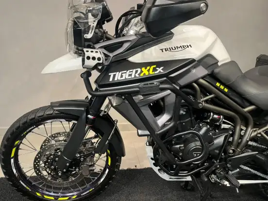 TRIUMPH-TIGER 800 XCX-2017