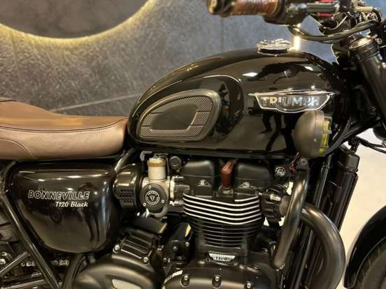 TRIUMPH-BONNEVILLE T120 1200 TRIUMPH-BONNEVILLE T120 1200-2017