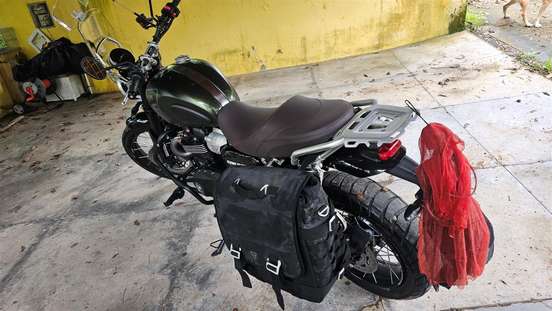 TRIUMPH-BONNEVILLE SCRAMBLER 1200 X-2025