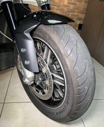 TRIUMPH-ROCKET III GT-2023