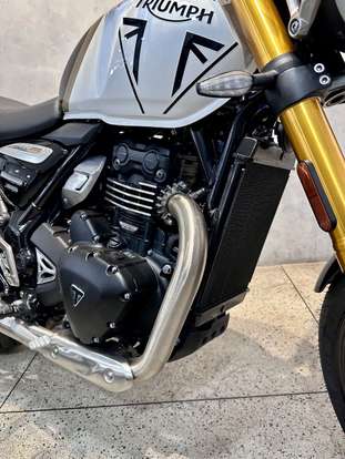 TRIUMPH-SPEED 400-2025