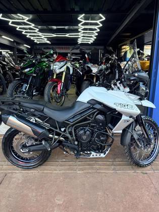 TRIUMPH TIGER 800 XCX 