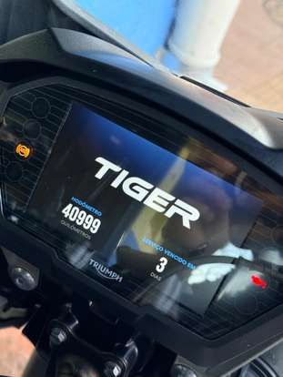 TRIUMPH-TIGER 800 XCX-2020