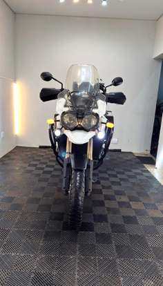 TRIUMPH-TIGER EXPLORER-2014