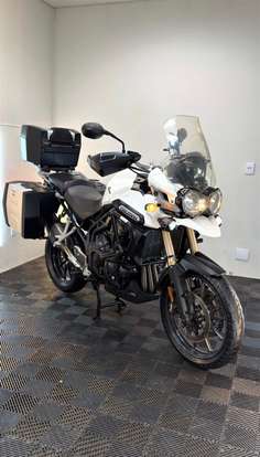 TRIUMPH-TIGER EXPLORER-2014