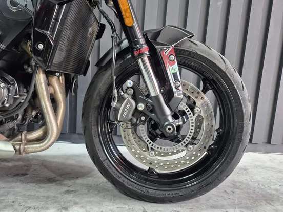 TRIUMPH-TRIDENT 660-2025
