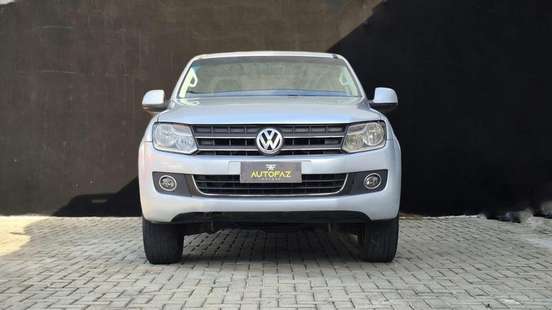 VOLKSWAGEN-AMAROK-2012