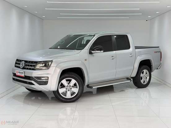 VOLKSWAGEN-AMAROK-2017