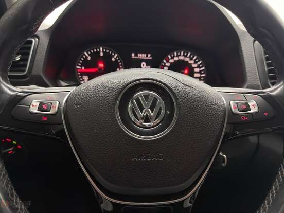 VOLKSWAGEN-AMAROK-2017