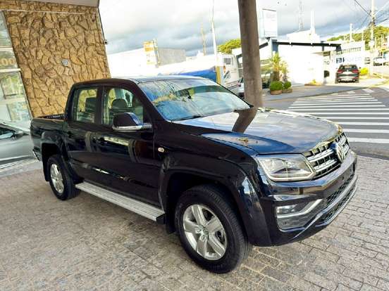 VOLKSWAGEN-AMAROK-2017