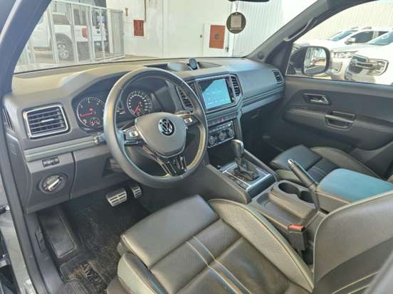 VOLKSWAGEN-AMAROK-2024