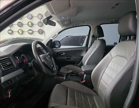 VOLKSWAGEN-AMAROK-2023