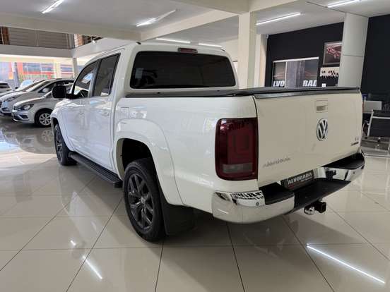 VOLKSWAGEN-AMAROK-2018