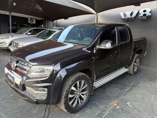 VOLKSWAGEN-AMAROK-2021