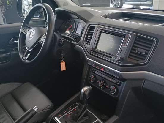 VOLKSWAGEN-AMAROK-3.0 V6 TDI DIESEL HIGHLINE CD 4MOTION AUTOMÁTICO VOLKSWAGEN-AMAROK-2023