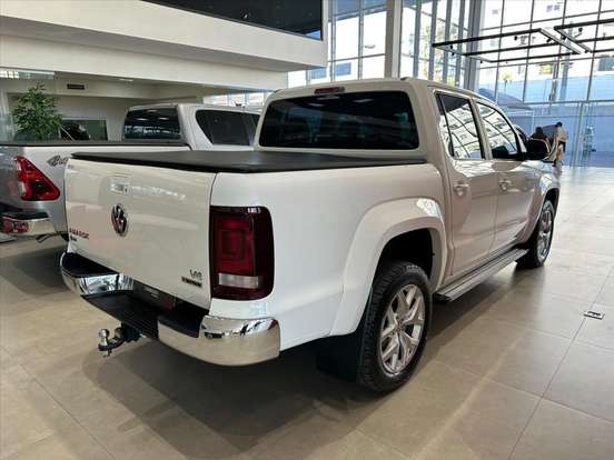 VOLKSWAGEN-AMAROK-3.0 V6 TDI DIESEL HIGHLINE CD 4MOTION AUTOMÁTICO VOLKSWAGEN-AMAROK-2023