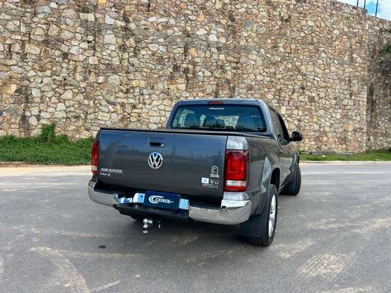VOLKSWAGEN-AMAROK-3.0 V6 TDI DIESEL HIGHLINE CD 4MOTION AUTOMÁTICO VOLKSWAGEN-AMAROK-2019