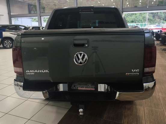 VOLKSWAGEN-AMAROK-2024