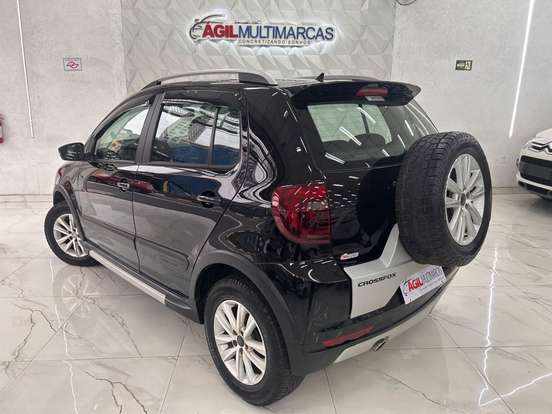 VOLKSWAGEN-CROSSFOX-2013