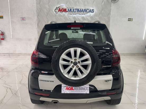 VOLKSWAGEN-CROSSFOX-1.6 MI FLEX 8V 4P AUTOMATIZADO VOLKSWAGEN-CROSSFOX-2013
