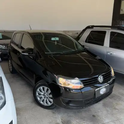 VOLKSWAGEN-FOX-2012
