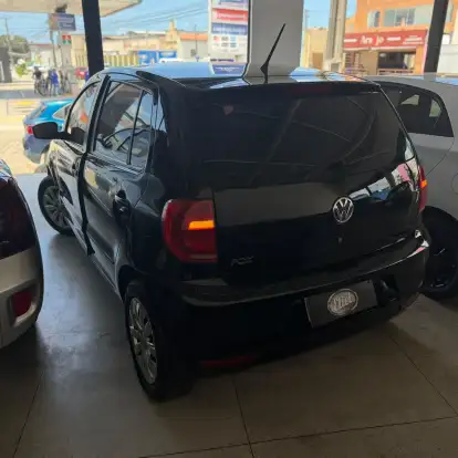 VOLKSWAGEN-FOX-2012