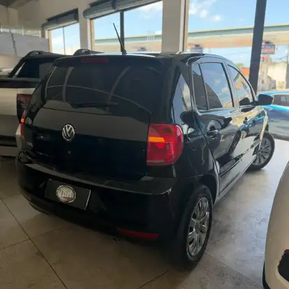 VOLKSWAGEN-FOX-2012