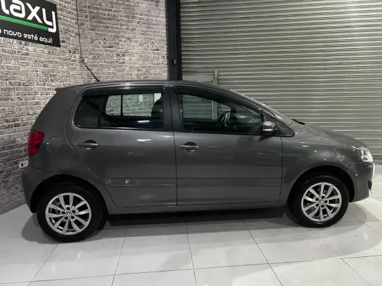 VOLKSWAGEN-FOX-1.0 MI 8V FLEX 4P MANUAL VOLKSWAGEN-FOX-2014