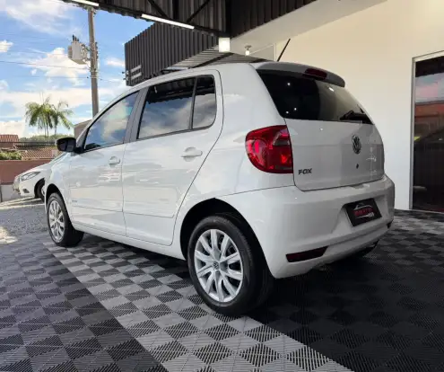 VOLKSWAGEN-FOX-1.0 MI 8V FLEX 4P MANUAL VOLKSWAGEN-FOX-2013