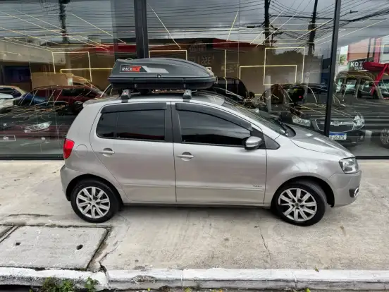 VOLKSWAGEN-FOX-2012