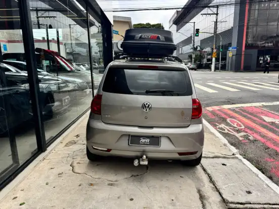 VOLKSWAGEN-FOX-2012