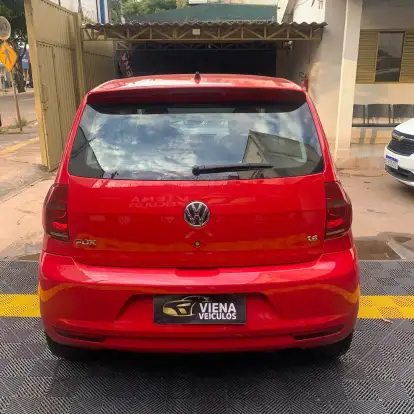 VOLKSWAGEN-FOX-2010
