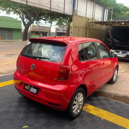 VOLKSWAGEN-FOX-2010