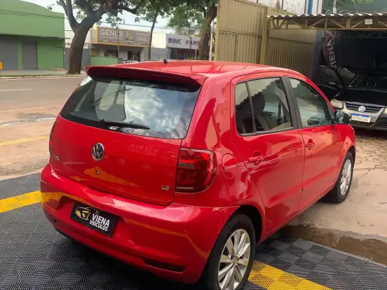 VOLKSWAGEN-FOX-1.6 MI 8V FLEX 4P MANUAL VOLKSWAGEN-FOX-2010