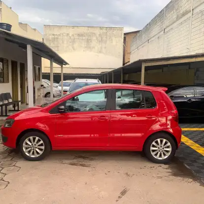 VOLKSWAGEN-FOX-2010